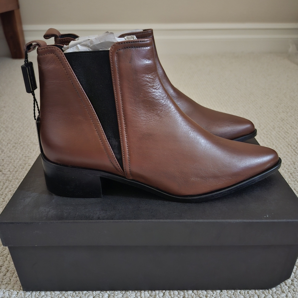 Fabianelli- Cognac Leather Ankle Boots